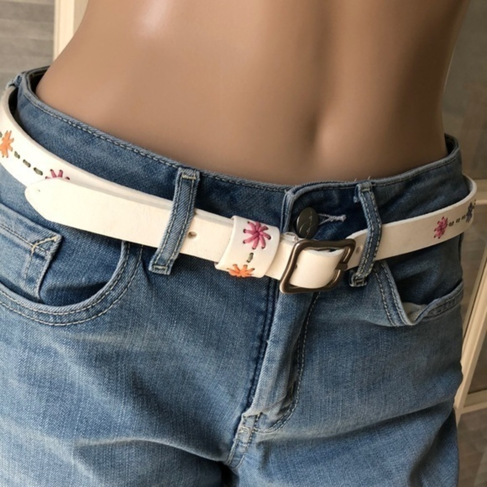 Dockers White Leather Belt with Multicolor Floral Accents